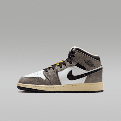 と*ん様 エアジョーダン1MIDジュニアシューズ セール】エア ジョーダン 1 MID ジュニアシューズ / Air Jordan